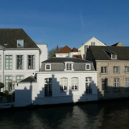 The Doghouse Brugge